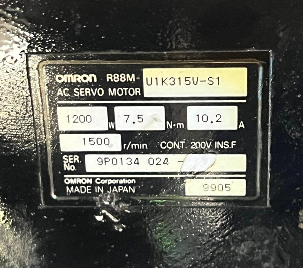  OMRON R88M-U1K315V-S1 SERVO MOTOR AC