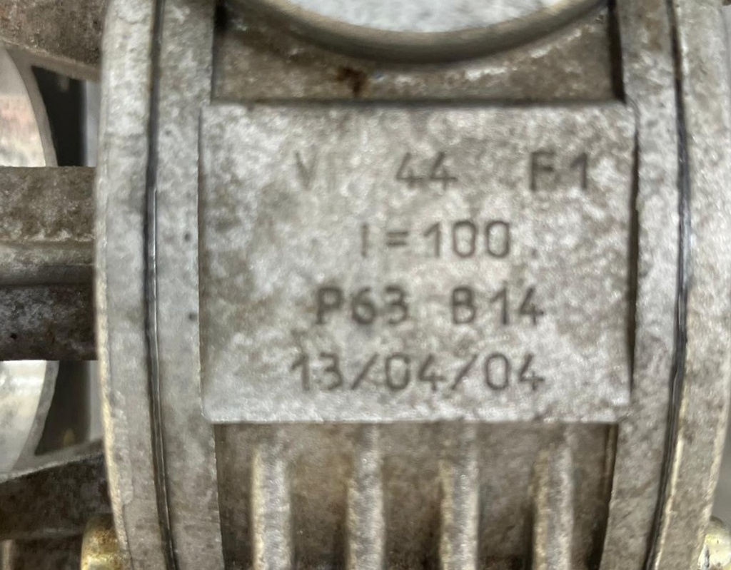 BONFIGLIOLI  VF 44 P63 B14 i=100 MOTORREDUCTOR