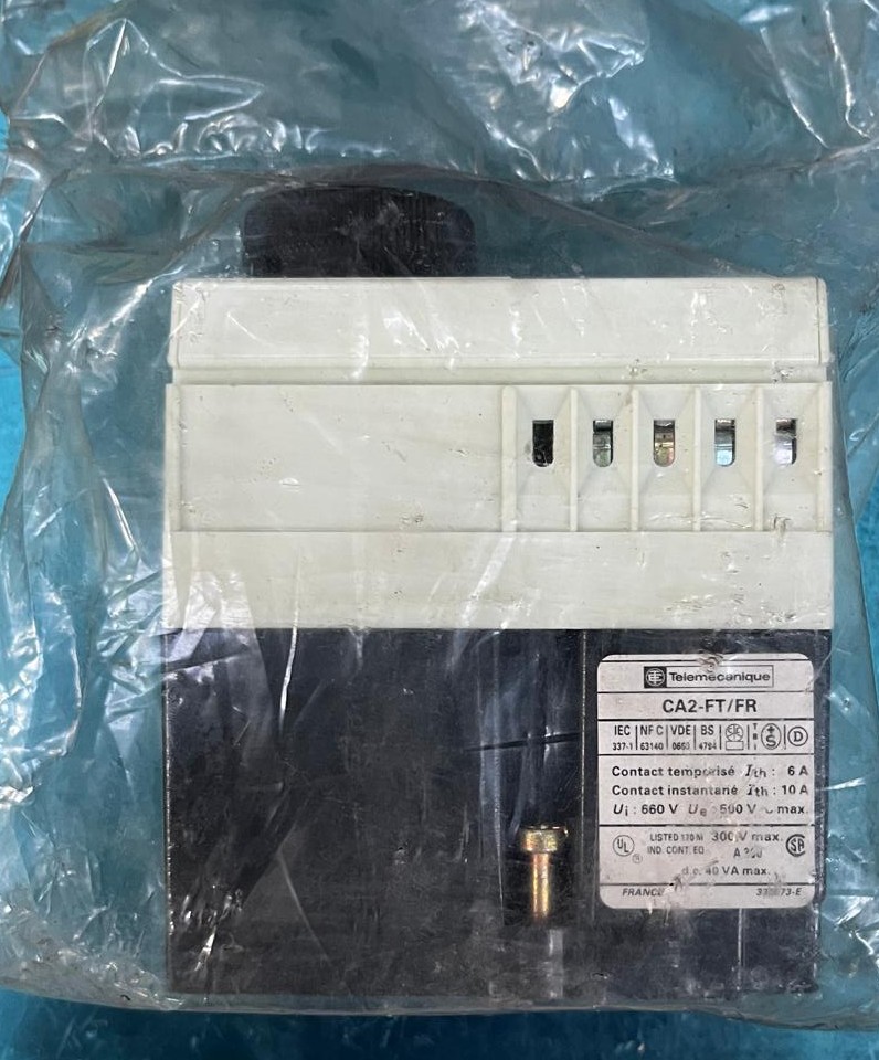 CA2-FT 111 TELEMECANIQUE 