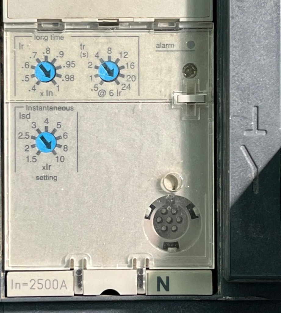 COMPACT  NS2500 N 4 POLOS