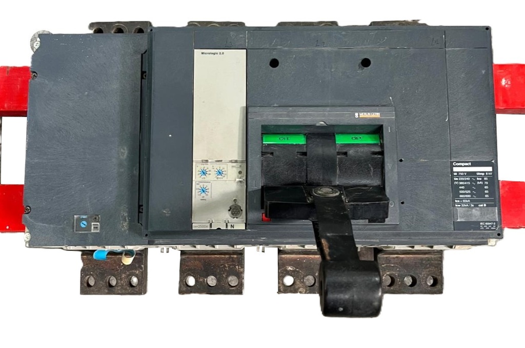 COMPACT  NS2500 N 4 POLOS