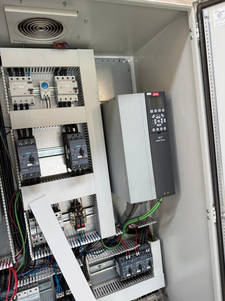 134G4429 VLT HVAC Drive FC 102 DANFOSS