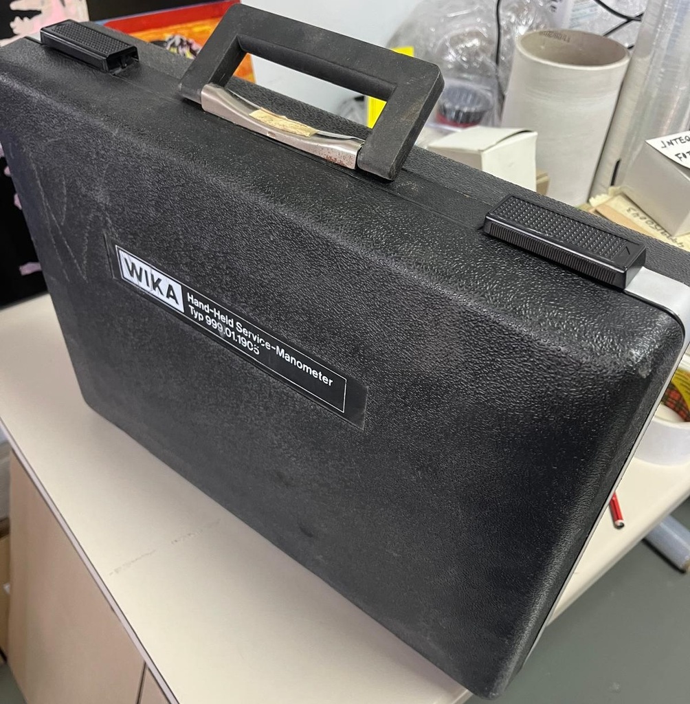WIKA 999.01.1905 HAND HELD SERVICE MANOMETER