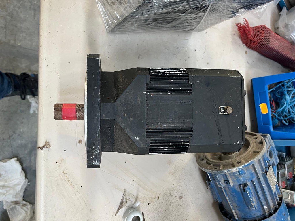  ABB SERVOMOTOR SINCRONICO 86513090V002WL1M