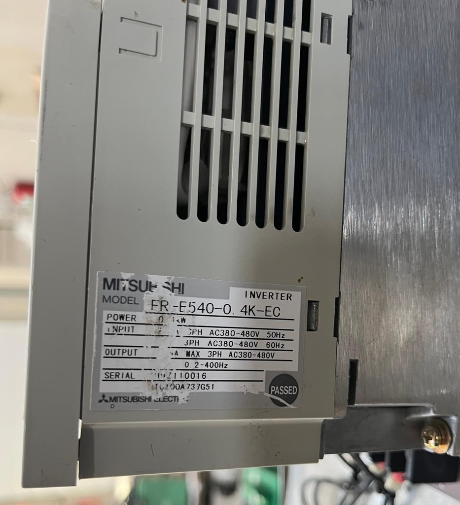 MITSUBISHI FR-E540-0.4K-EC  N.SERIE NS110016