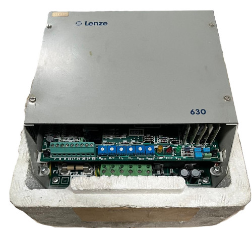 Lenze 631 SO 3B variador (1982) usado