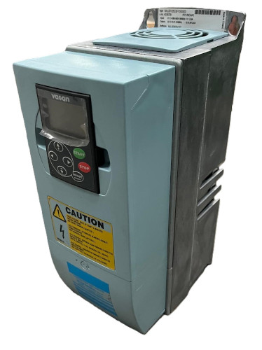 Vacon NXL00125C2H1SSS00 5,5 kW nuevo (Ghisalba VFC3F 0012)