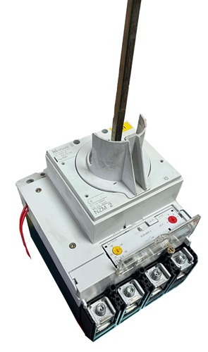 Moeller NZM B2-4-A160 interruptor automático de caja moldeada 4P 160 A