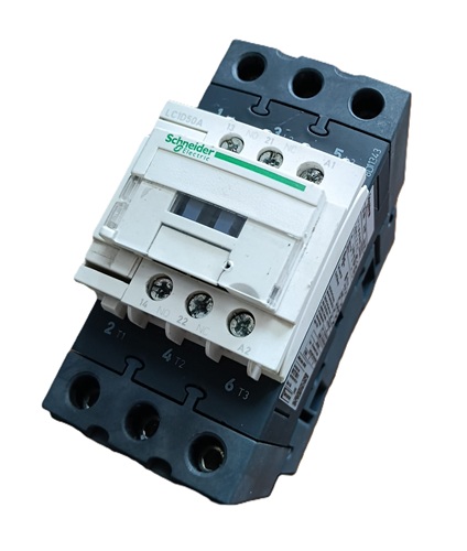 [ELEC00656]  LC1D50A SCHNEIDER 