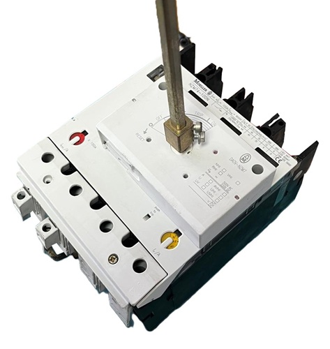 [ELEC00564] MOELLER NZM74-100N